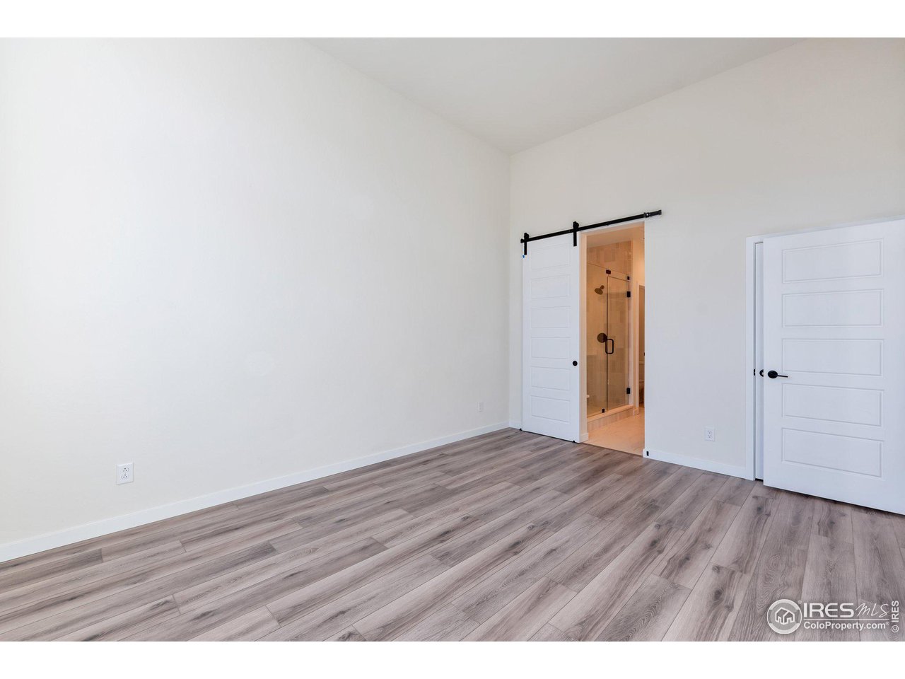 348 Promenade Dr