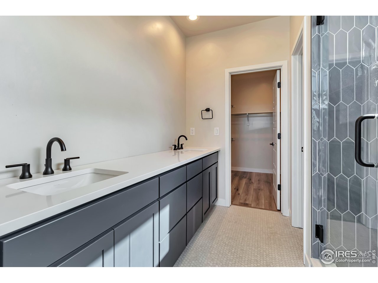 348 Promenade Dr