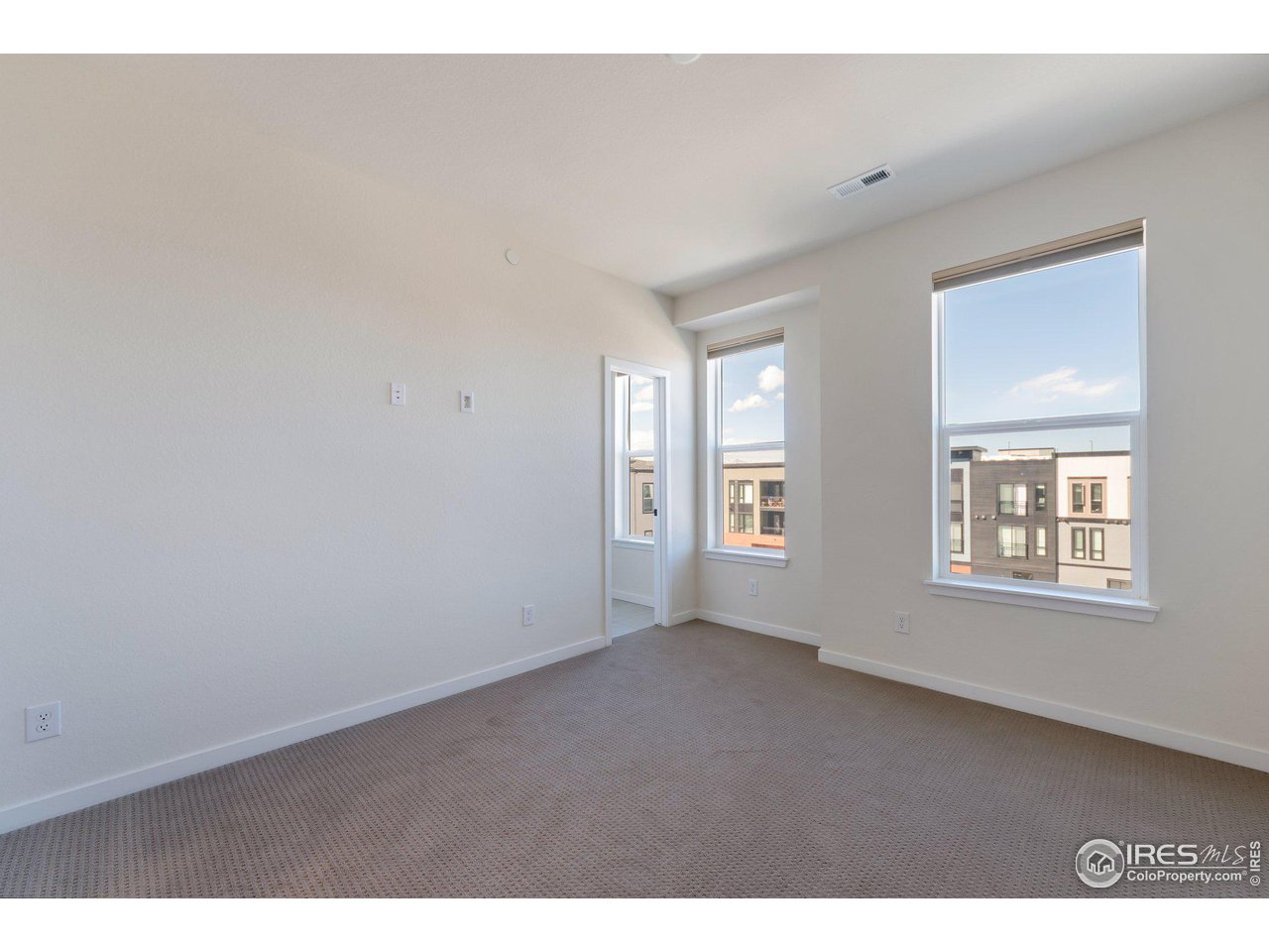 348 Promenade Dr