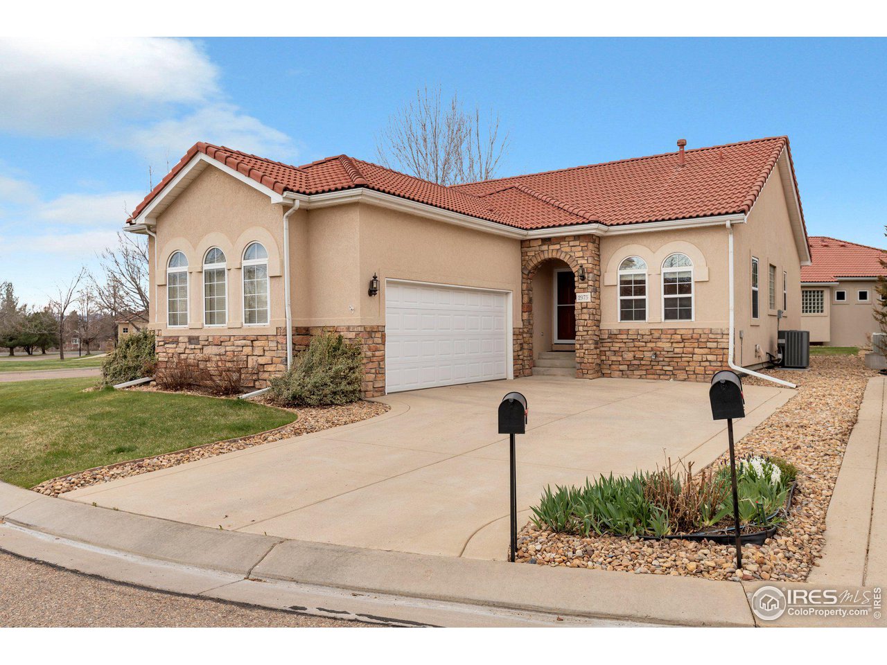 2975 Dunes Ct
