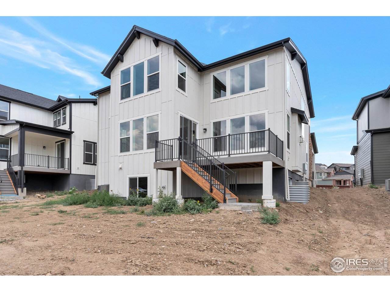 489 Muirfield Ct