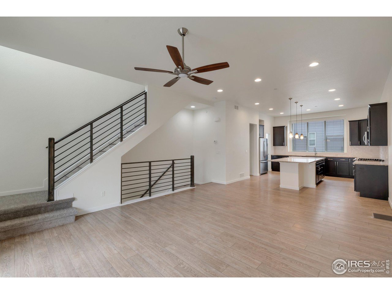 415 Primrose Ln