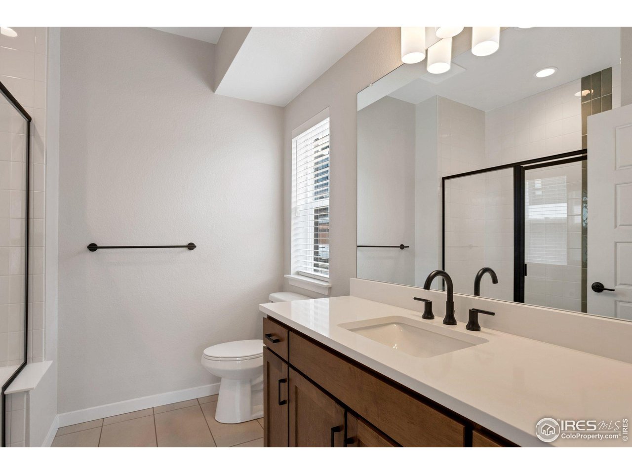 352 Superior Dr