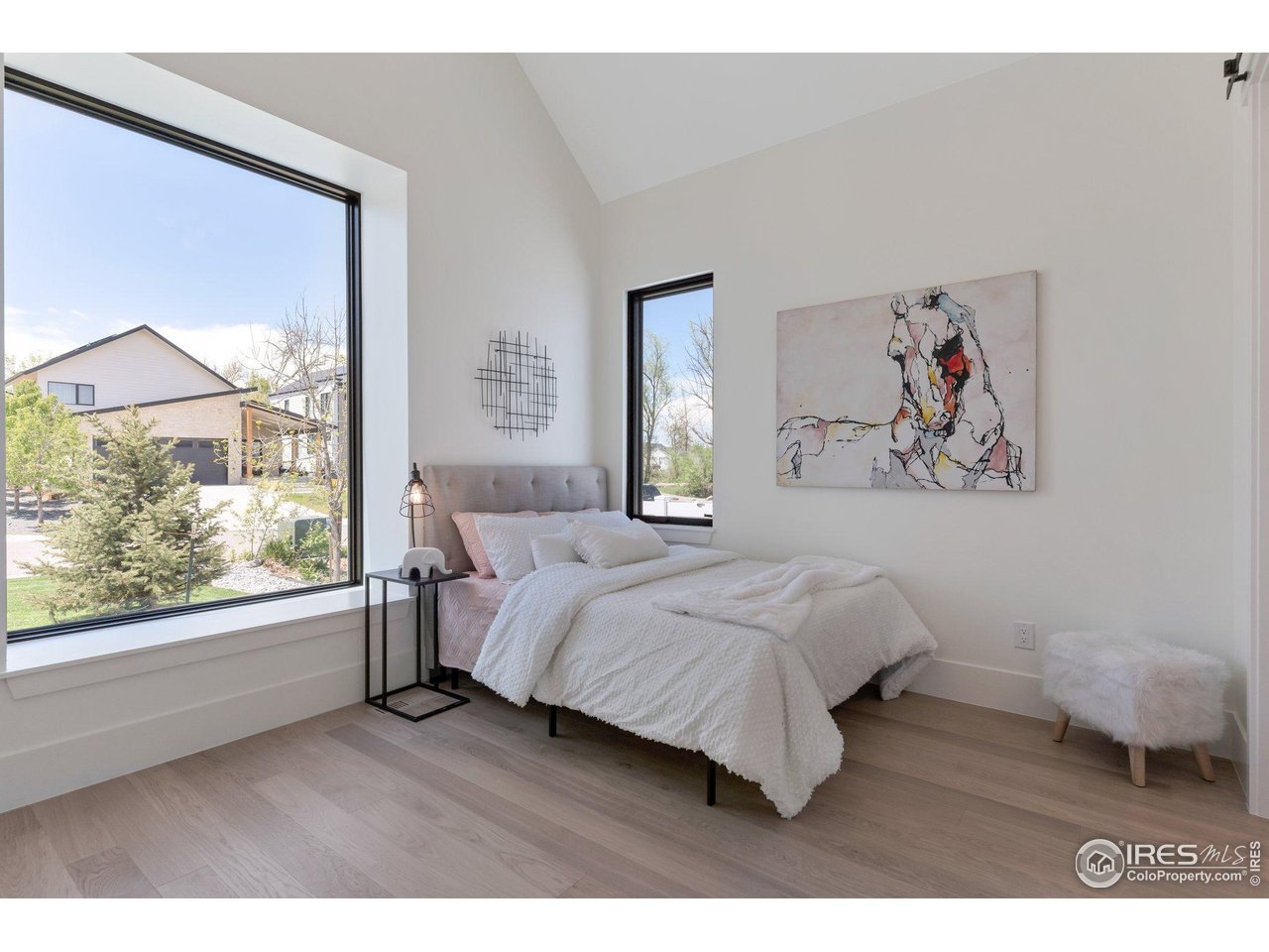 306 S 3rd Ave