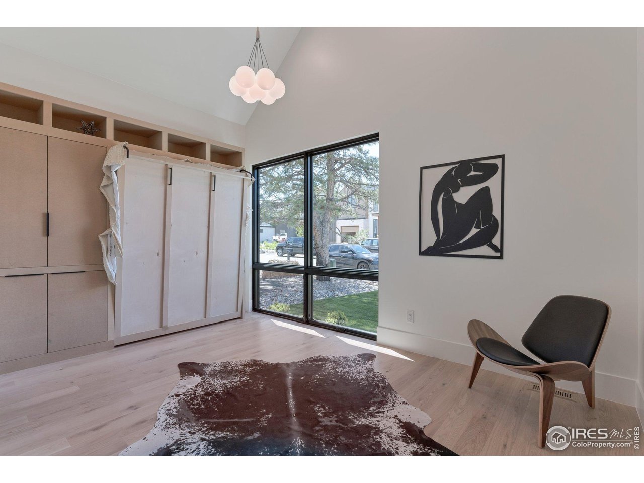 306 S 3rd Ave