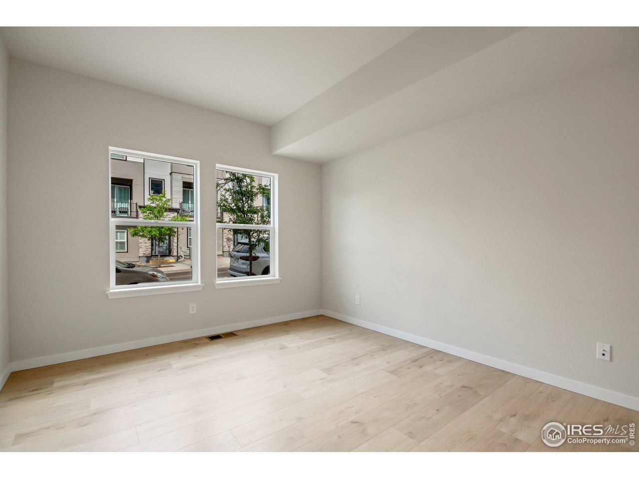 362 Promenade Dr