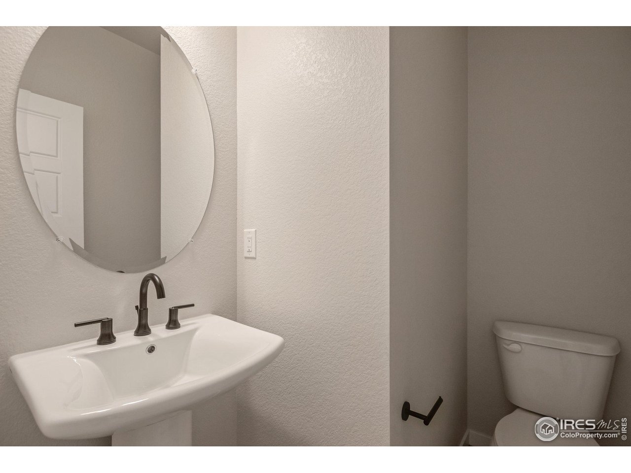 362 Promenade Dr