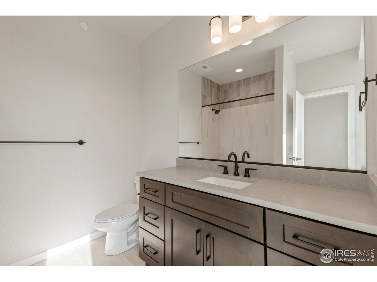 362 Promenade Dr