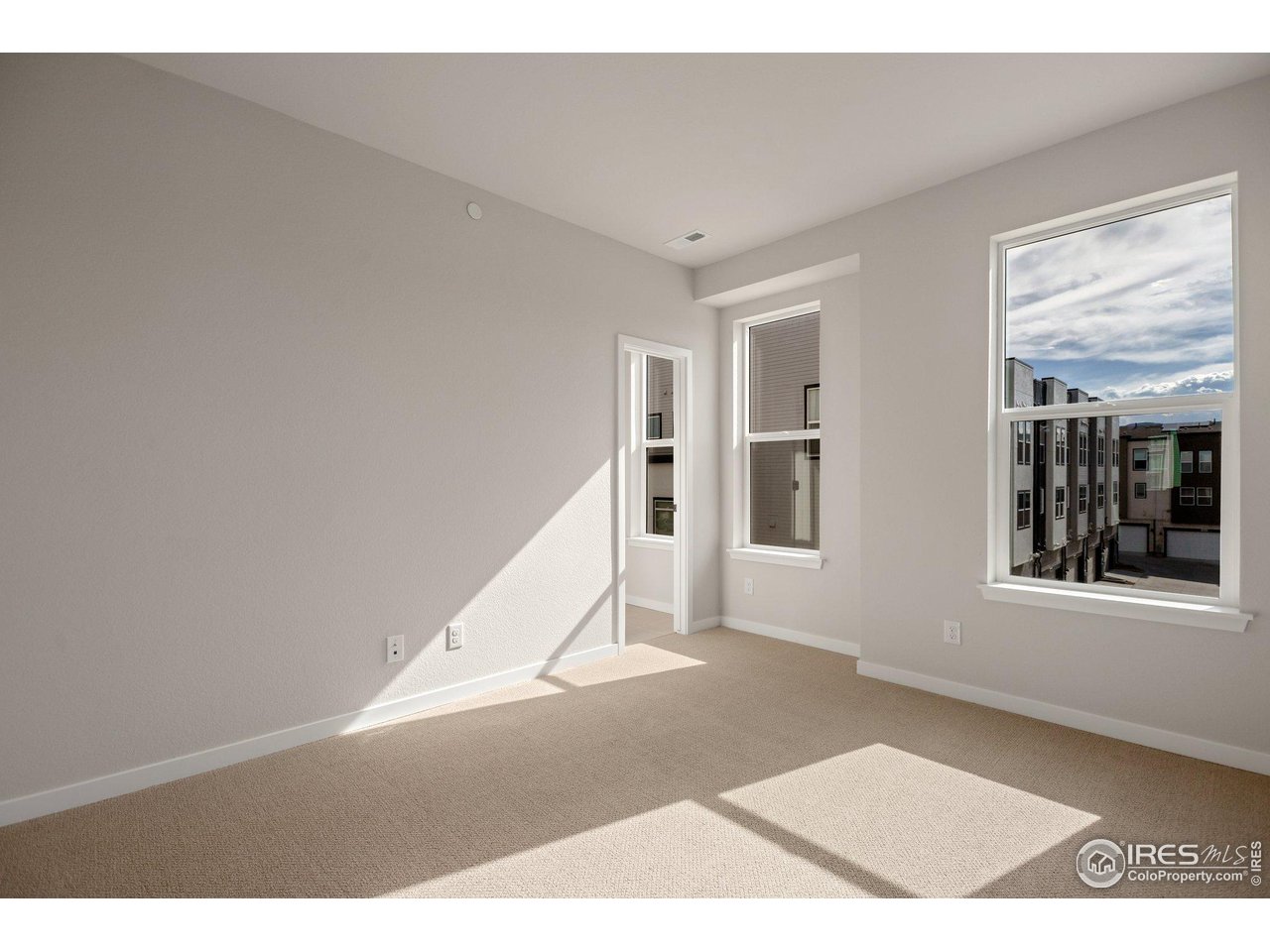 362 Promenade Dr