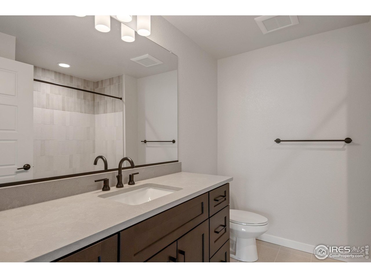 362 Promenade Dr