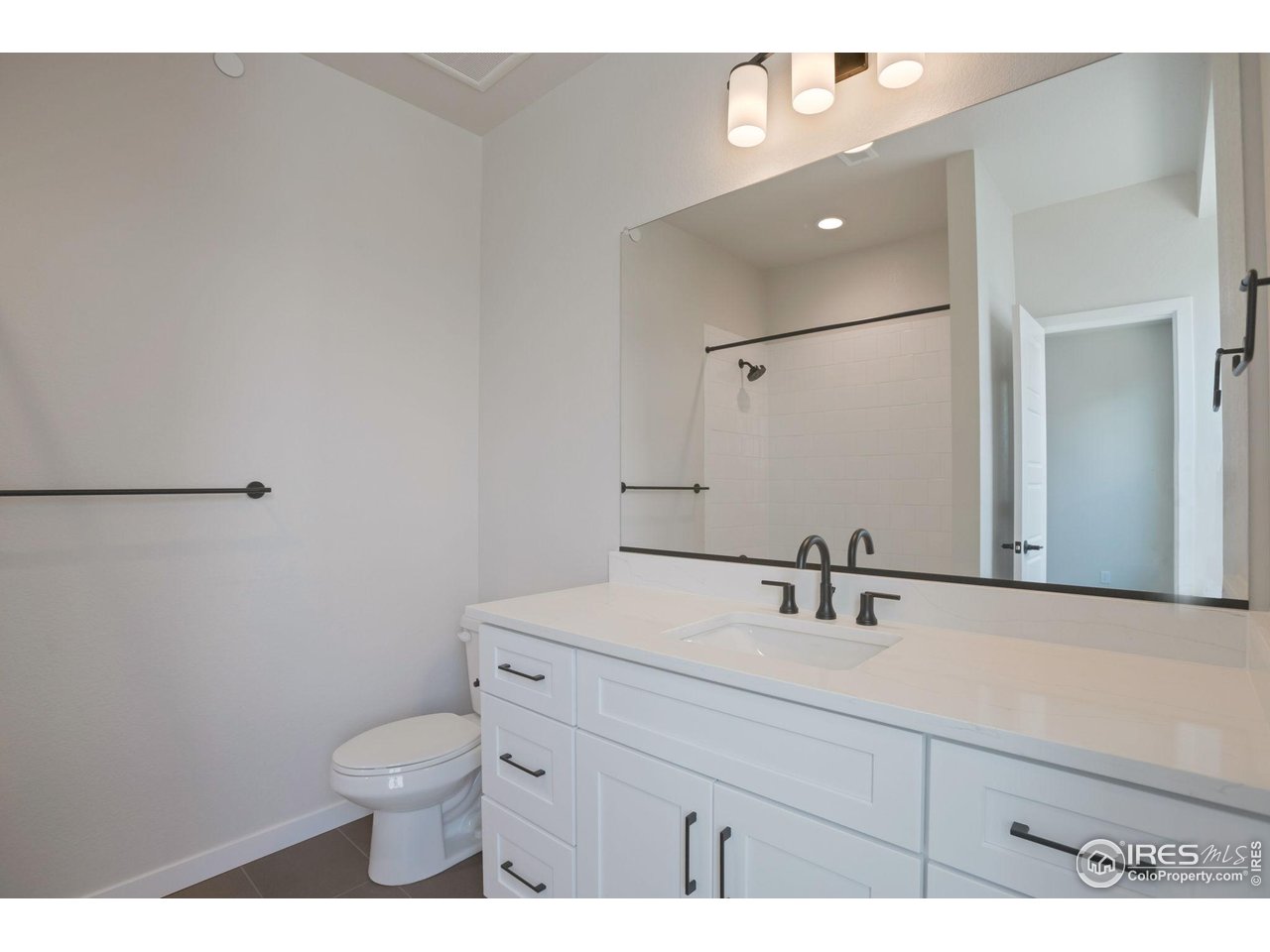 368 Promenade Dr