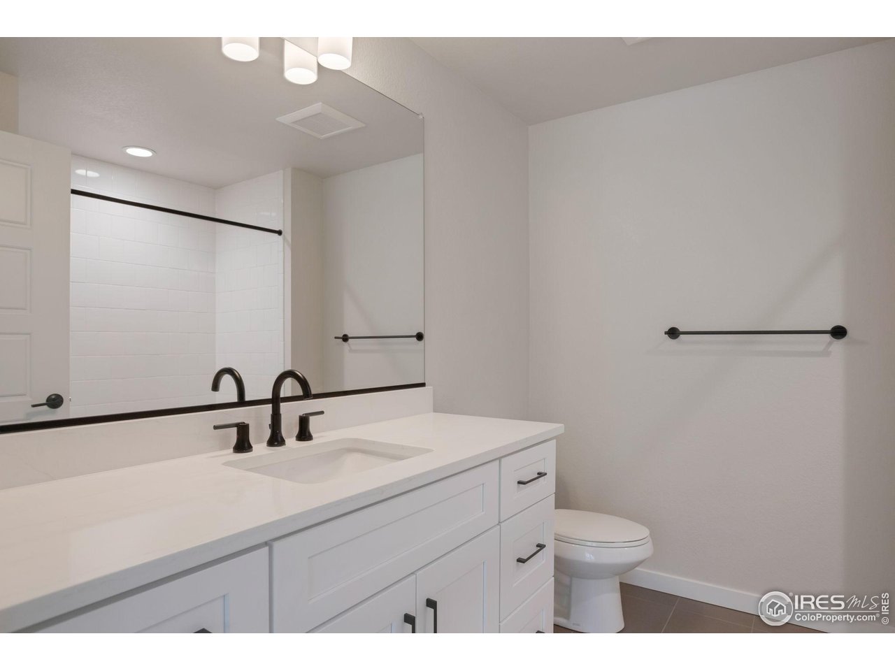 368 Promenade Dr