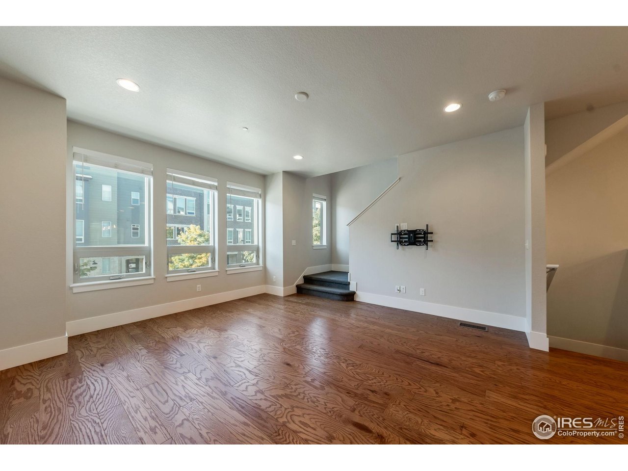 529 Promenade Dr