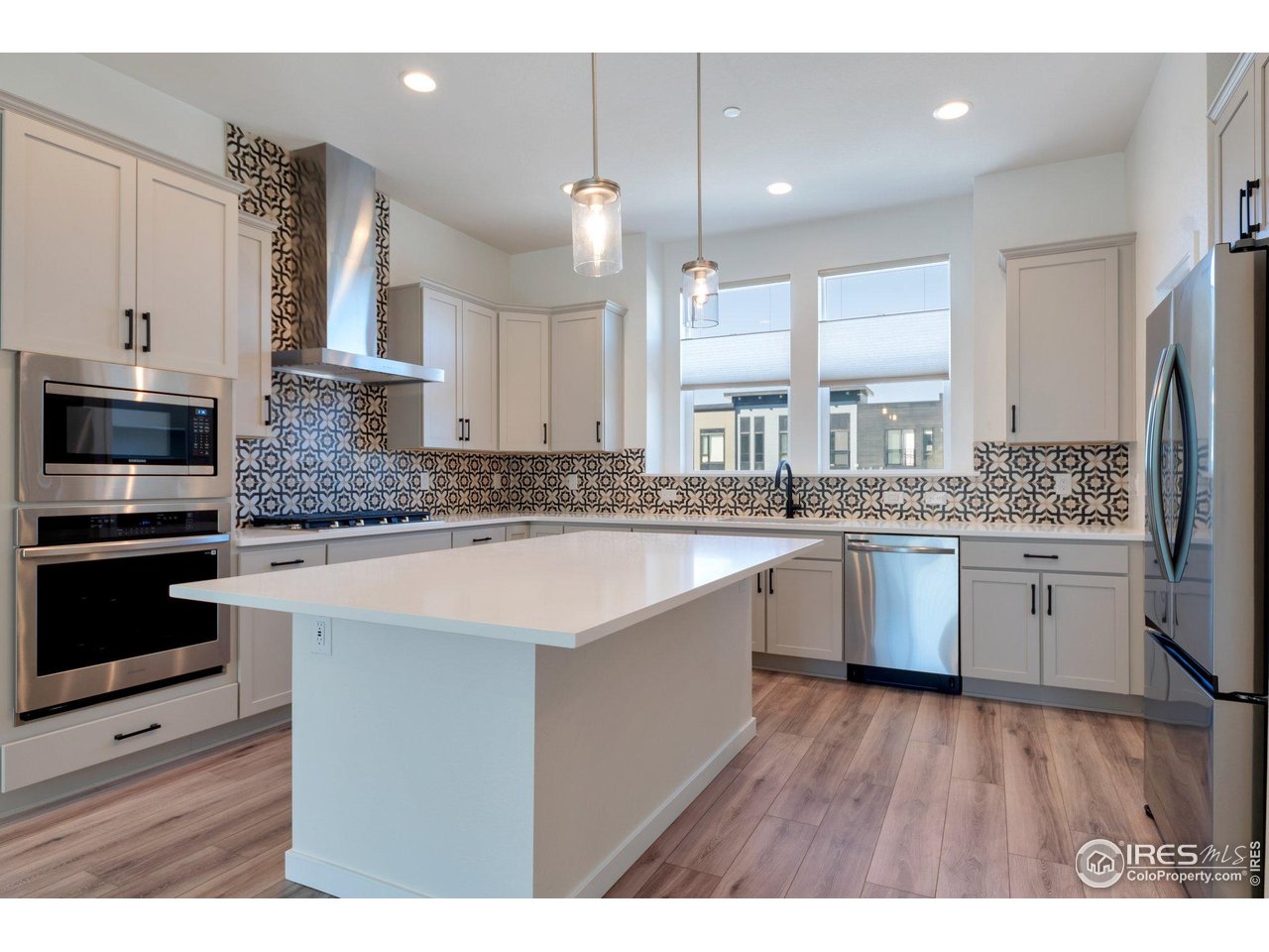 352 Marshall Rd