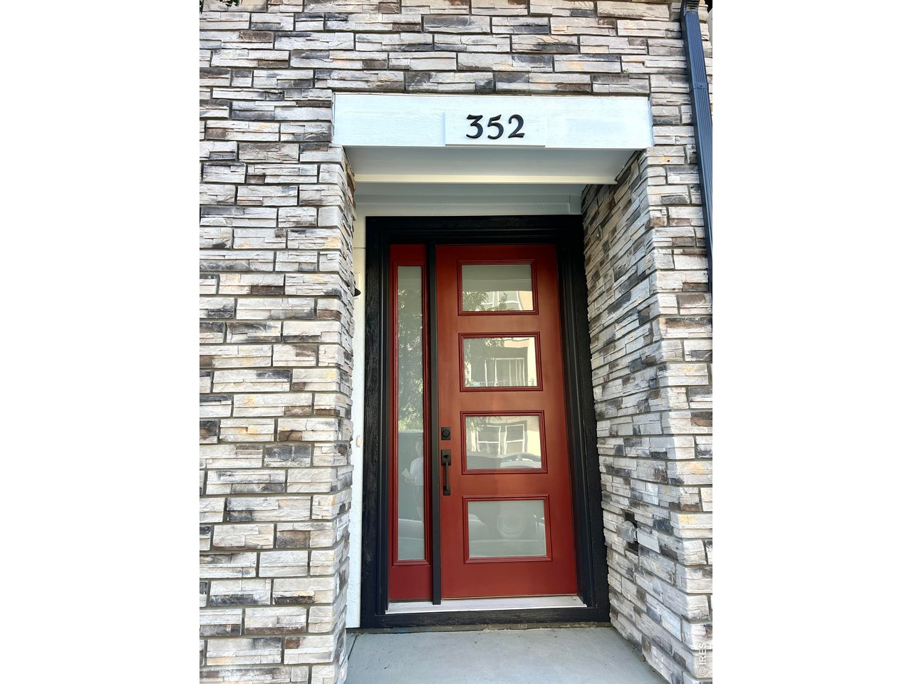 352 Marshall Rd