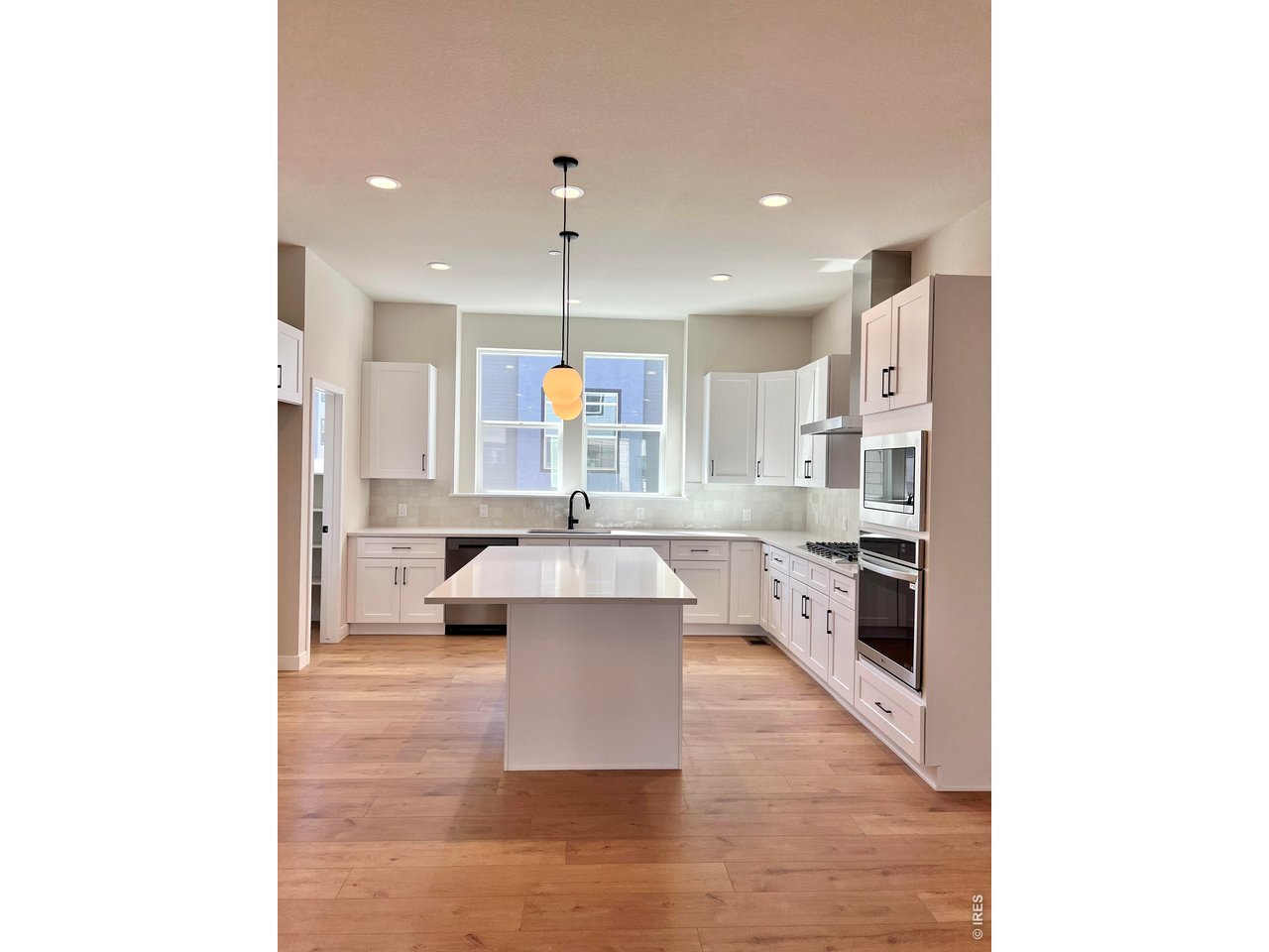 352 Marshall Rd