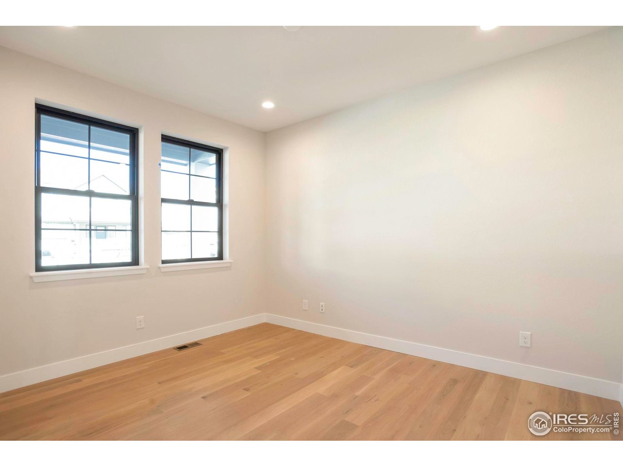 2485 Andrew Dr