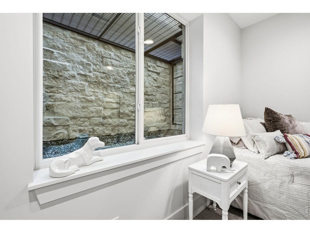 110 W William St