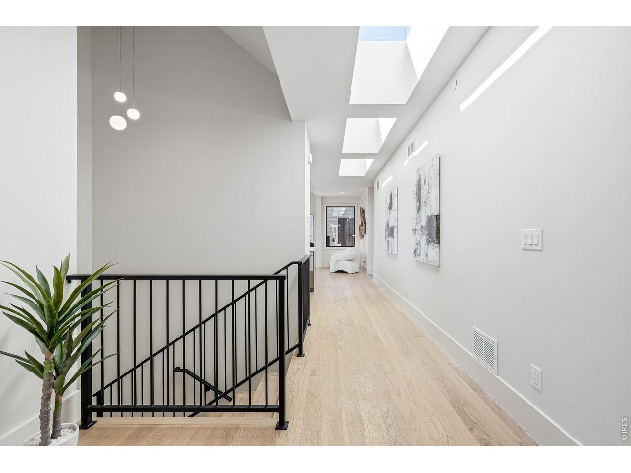 110 W William St