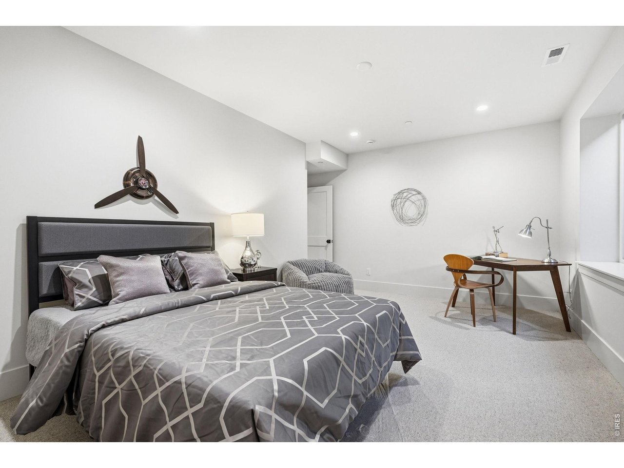 110 W William St