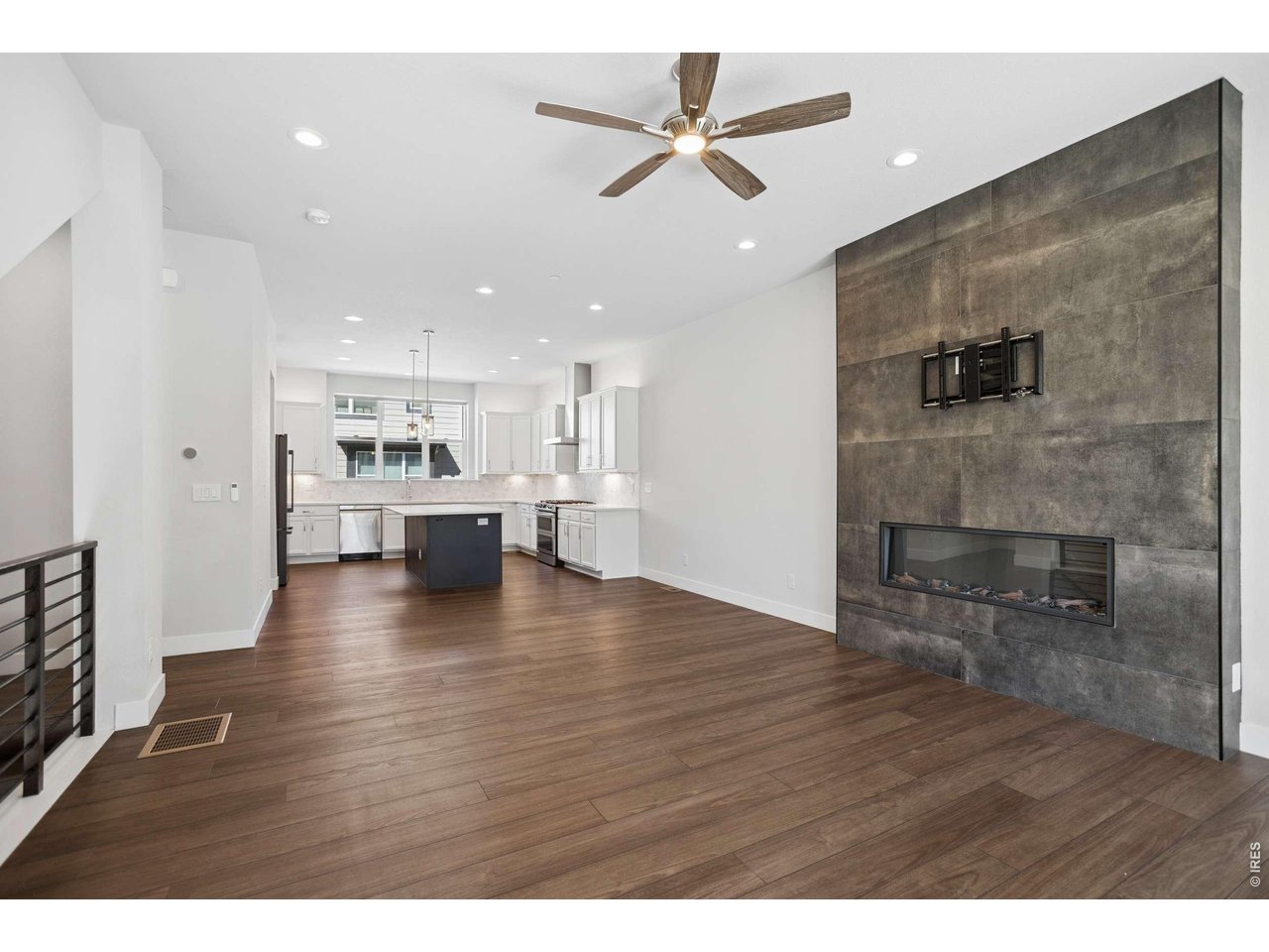 2271 Buttercup Ln