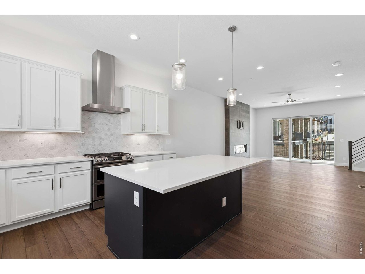 2271 Buttercup Ln