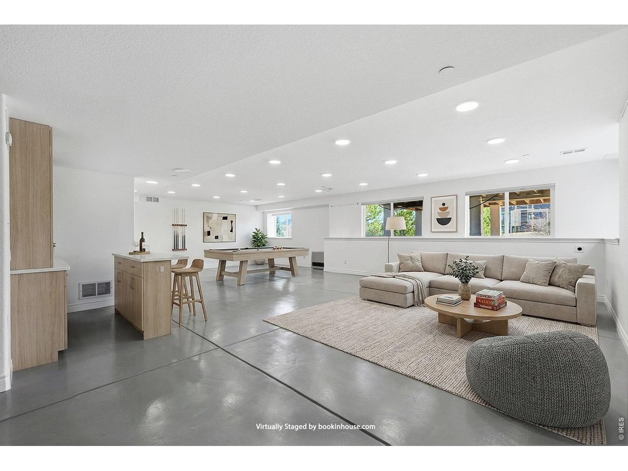 208 6th Ave