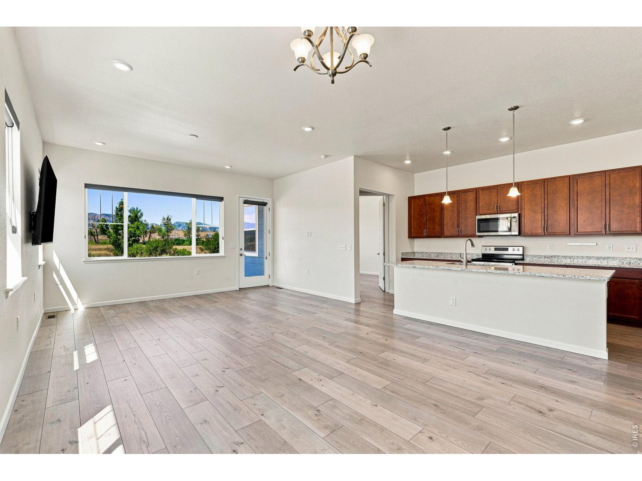 415 3rd Ave S