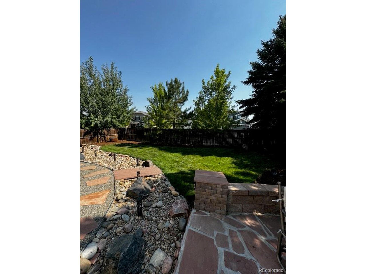1933 Spruce Ct