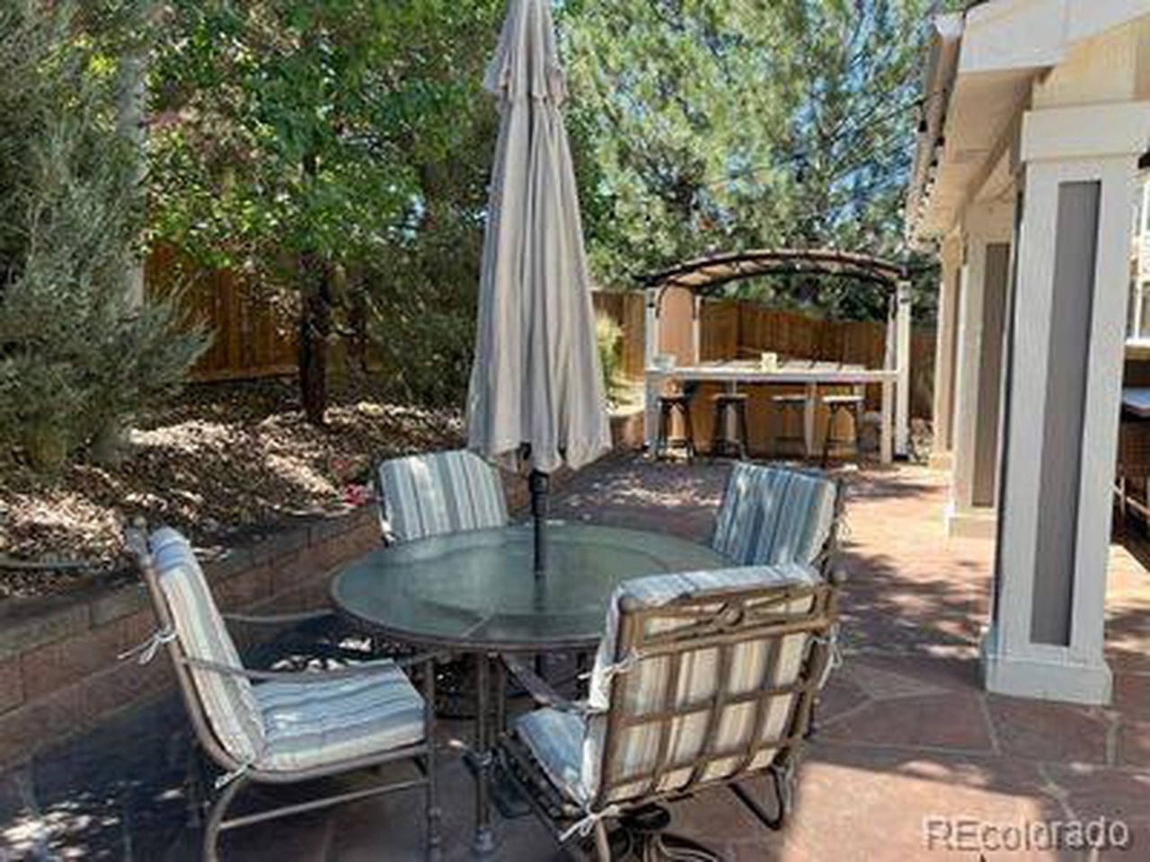 1933 Spruce Ct