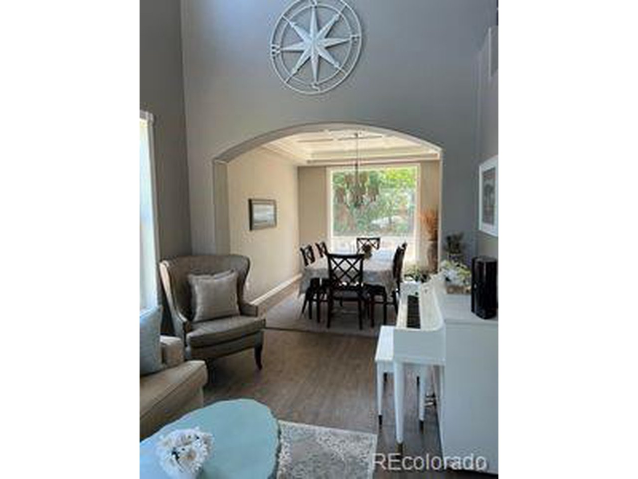 1933 Spruce Ct