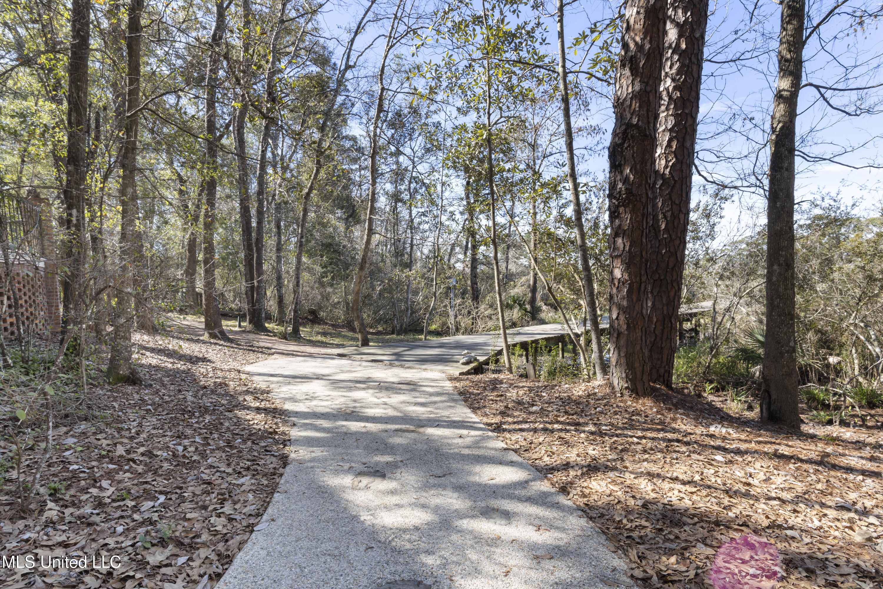 9161 Ridge Road