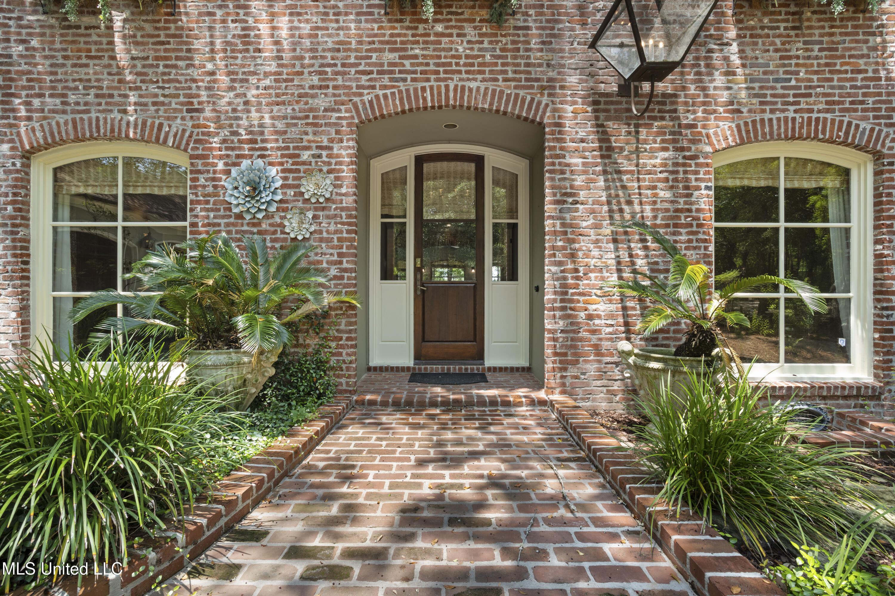 9161 Ridge Road