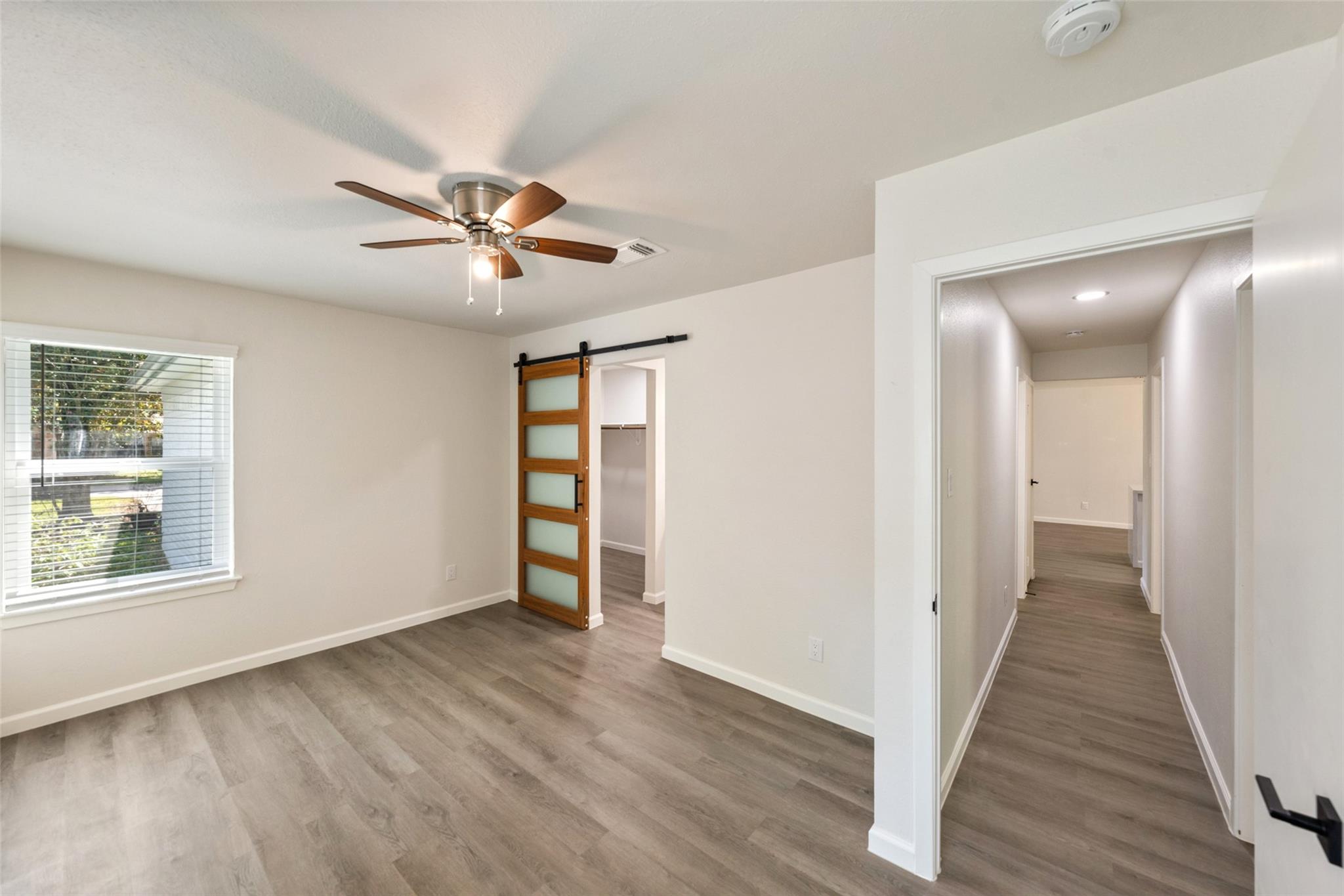 7 Hasting Oak Court