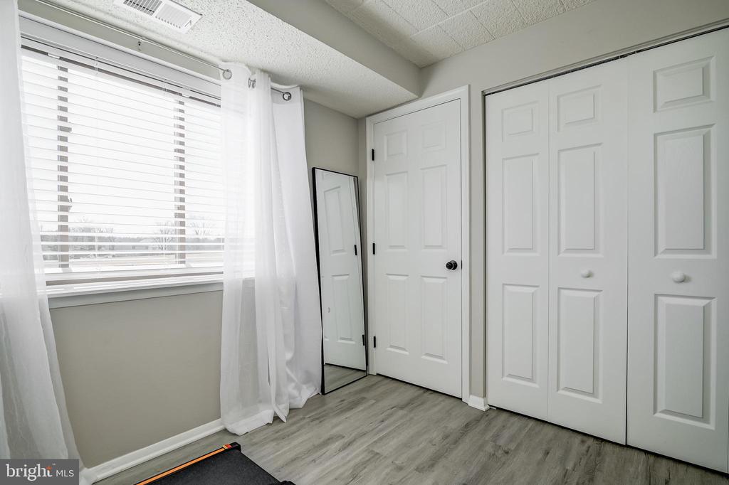 997-B Heather Ridge Dr #3b