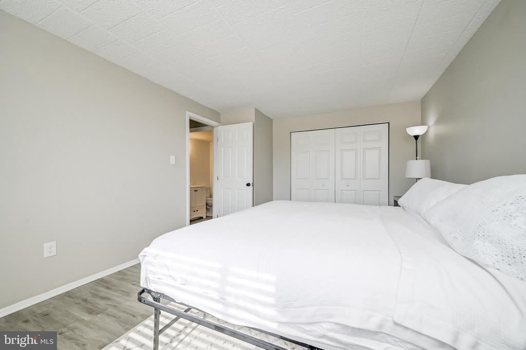 997-B Heather Ridge Dr #3b