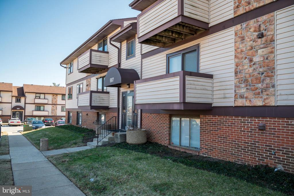 997-B Heather Ridge Dr #3b