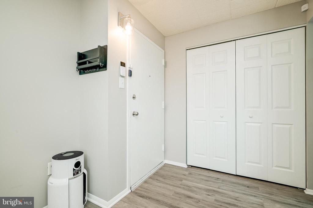 997-B Heather Ridge Dr #3b