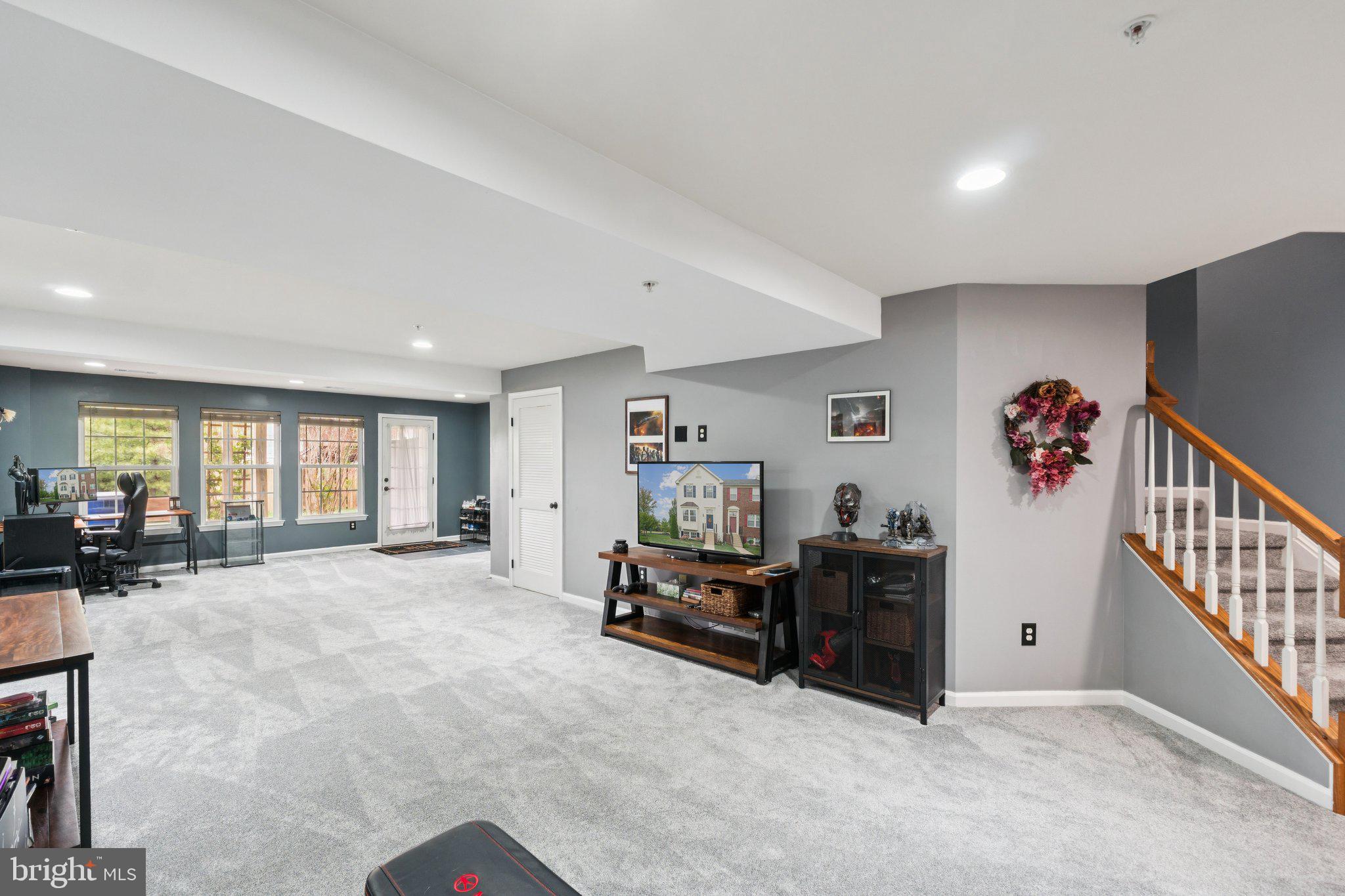 1109 SPRING RUN COURT