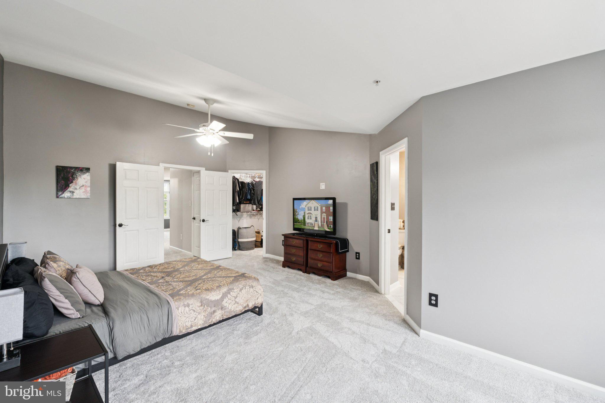 1109 SPRING RUN COURT