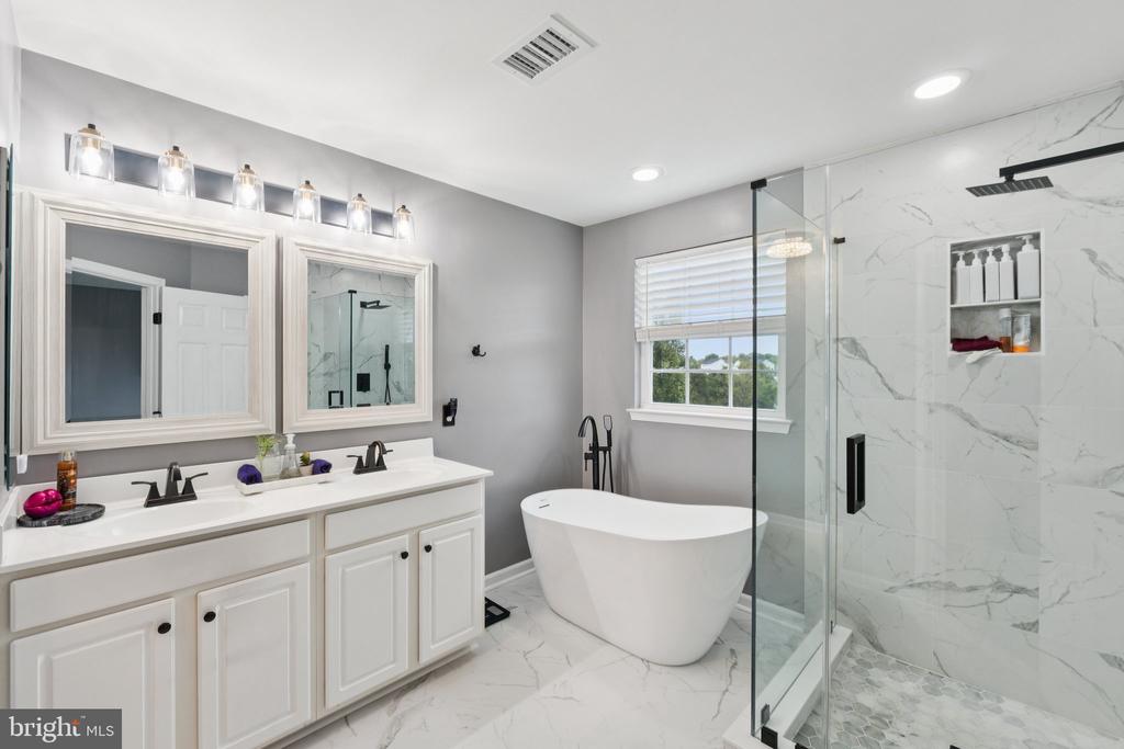 1109 SPRING RUN COURT