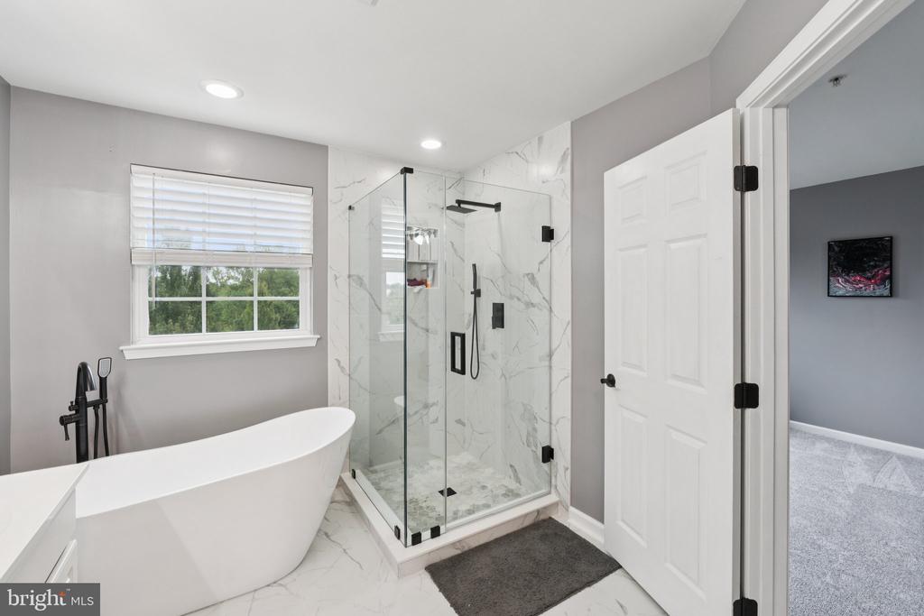 1109 SPRING RUN COURT