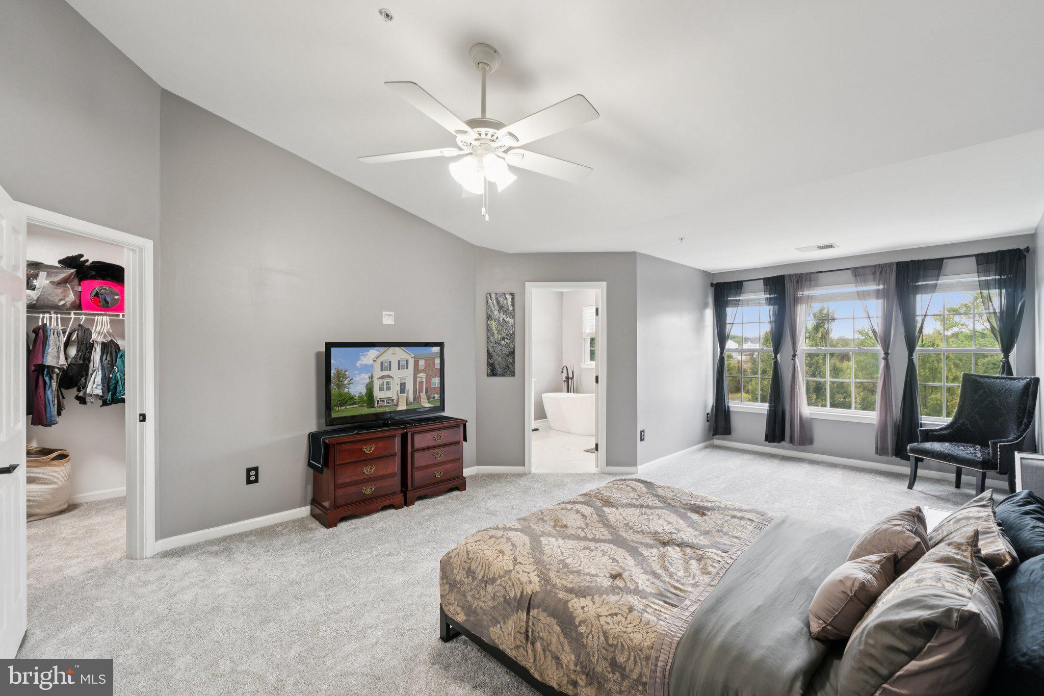 1109 SPRING RUN COURT
