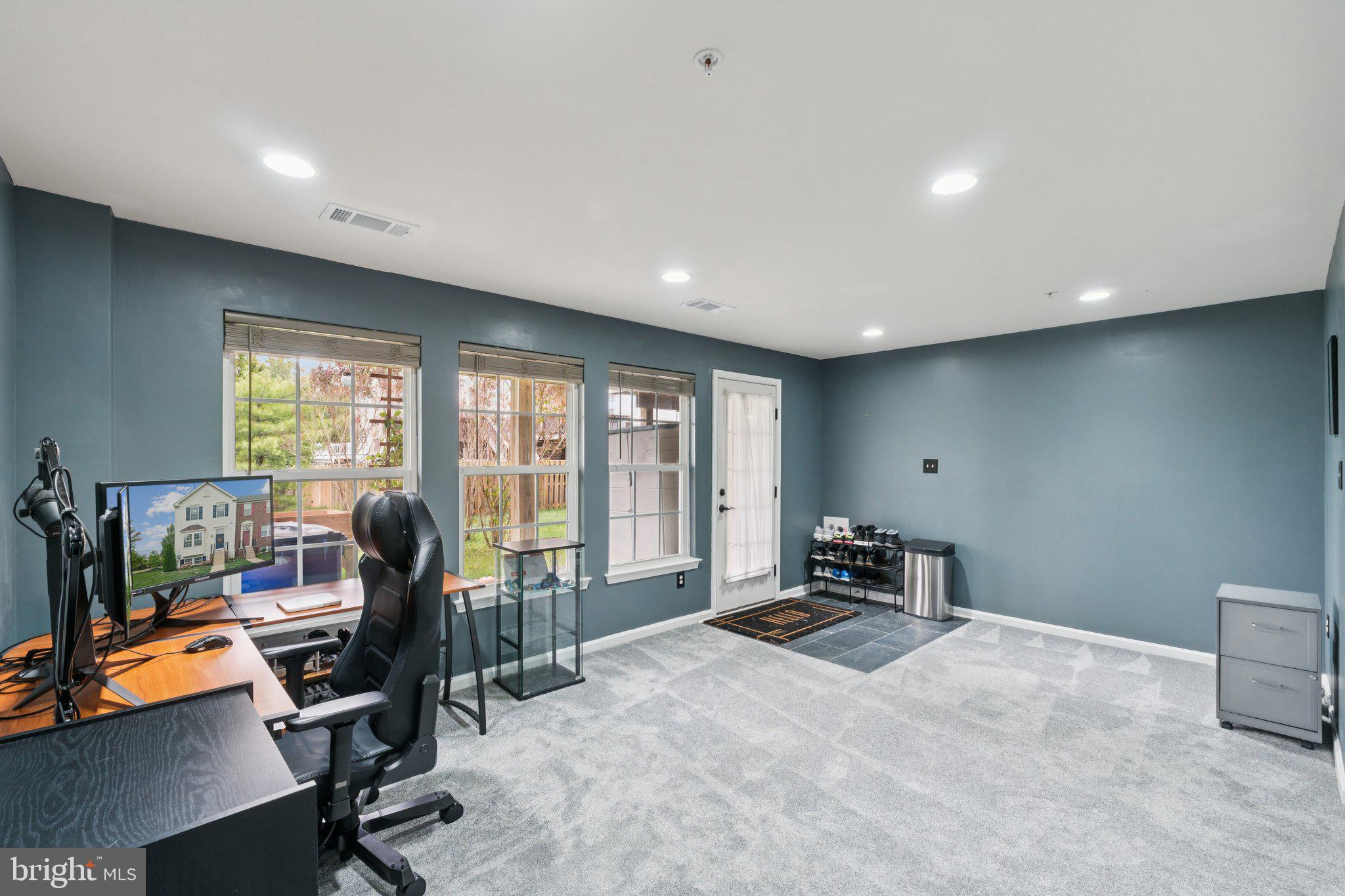 1109 SPRING RUN COURT