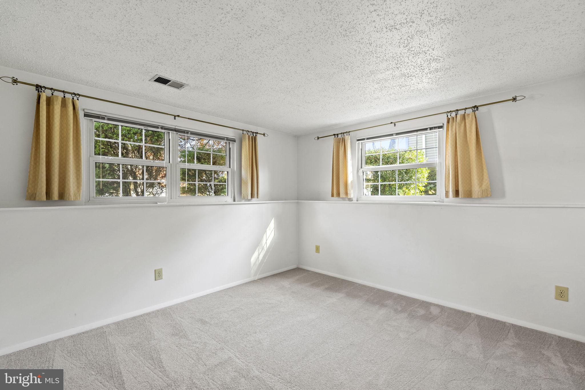 10217 Steamboat Landing Ln