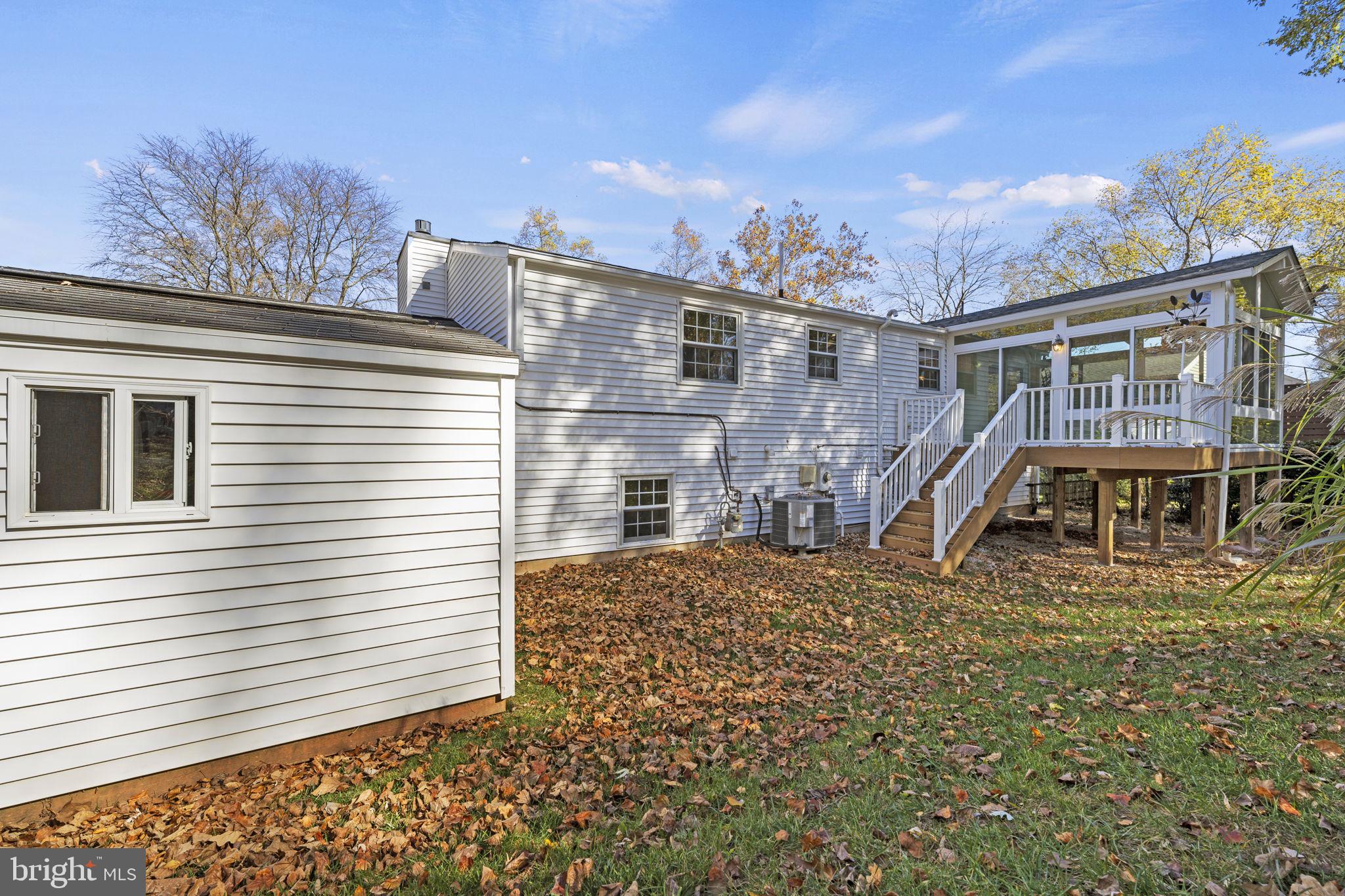 10217 Steamboat Landing Ln