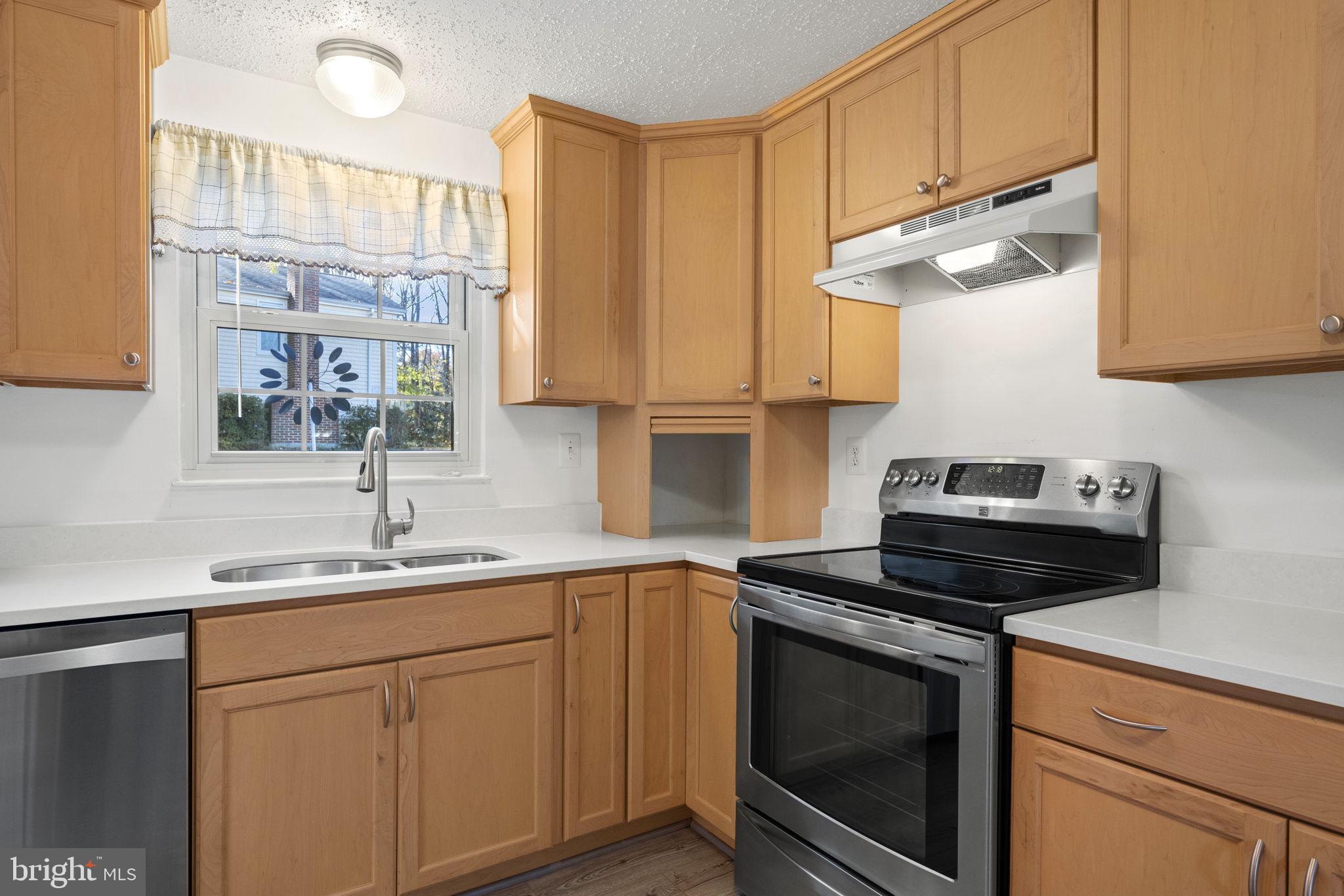 10217 Steamboat Landing Ln