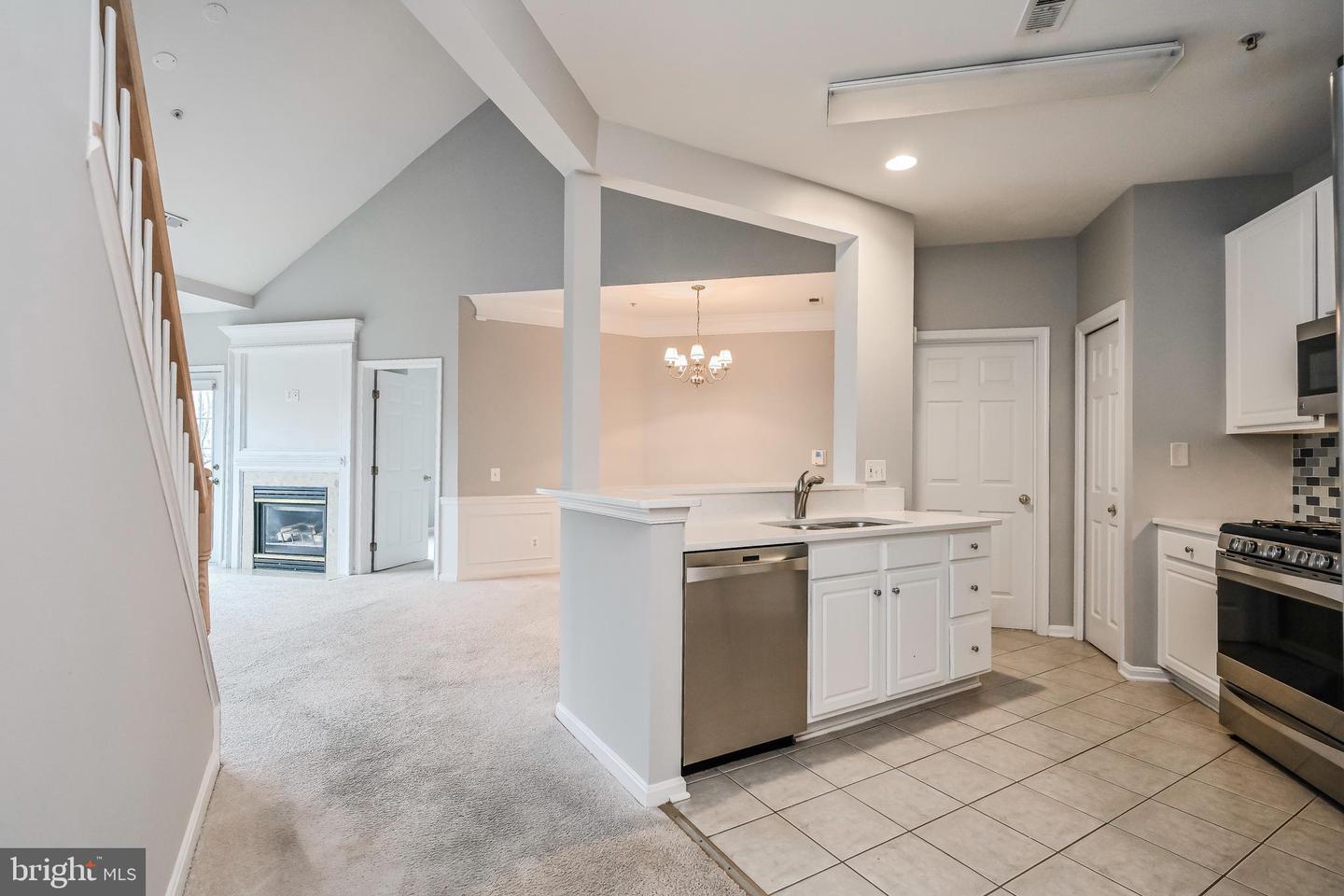 4359 Wilson Valley Dr #401