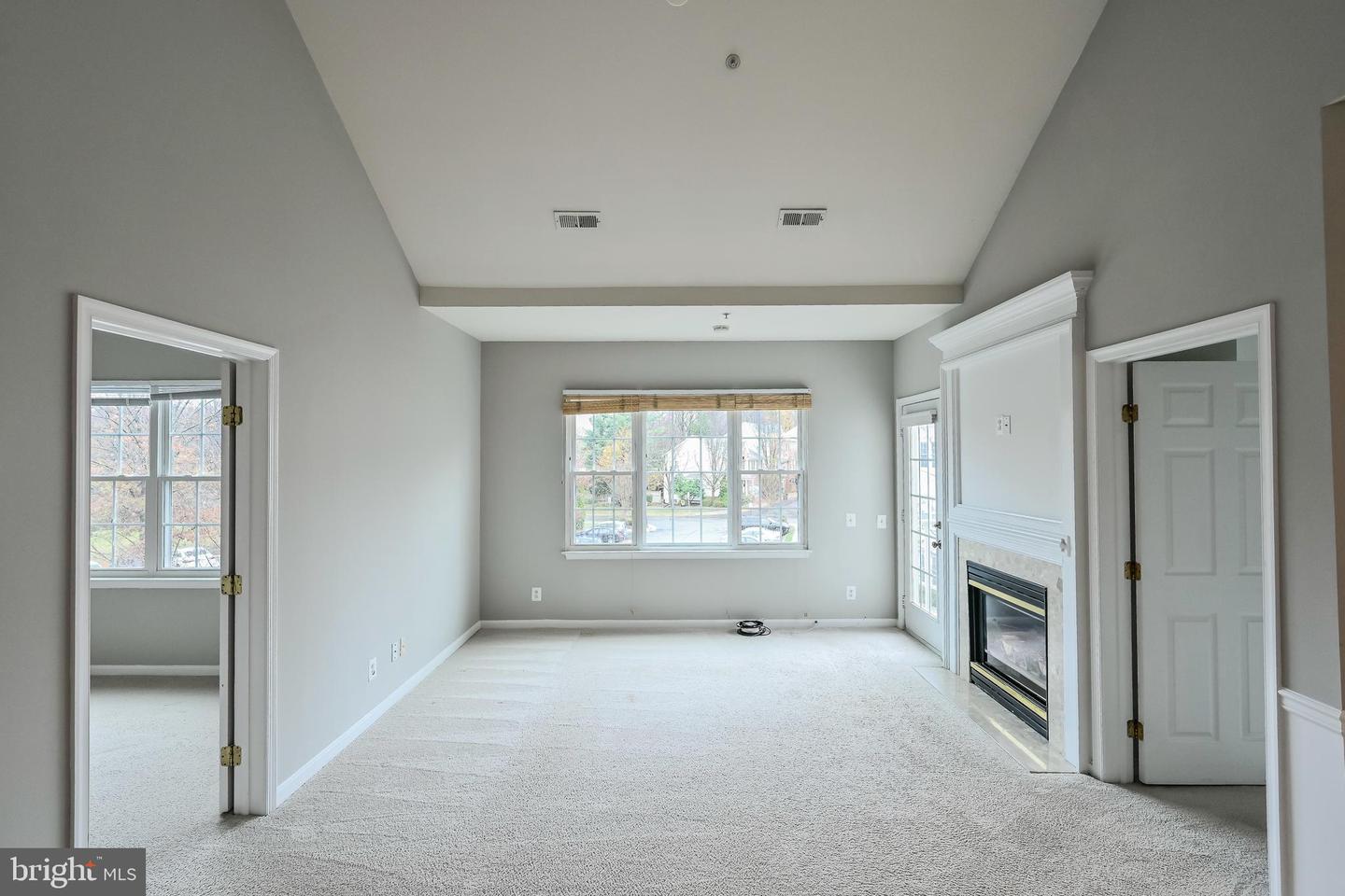 4359 Wilson Valley Dr #401