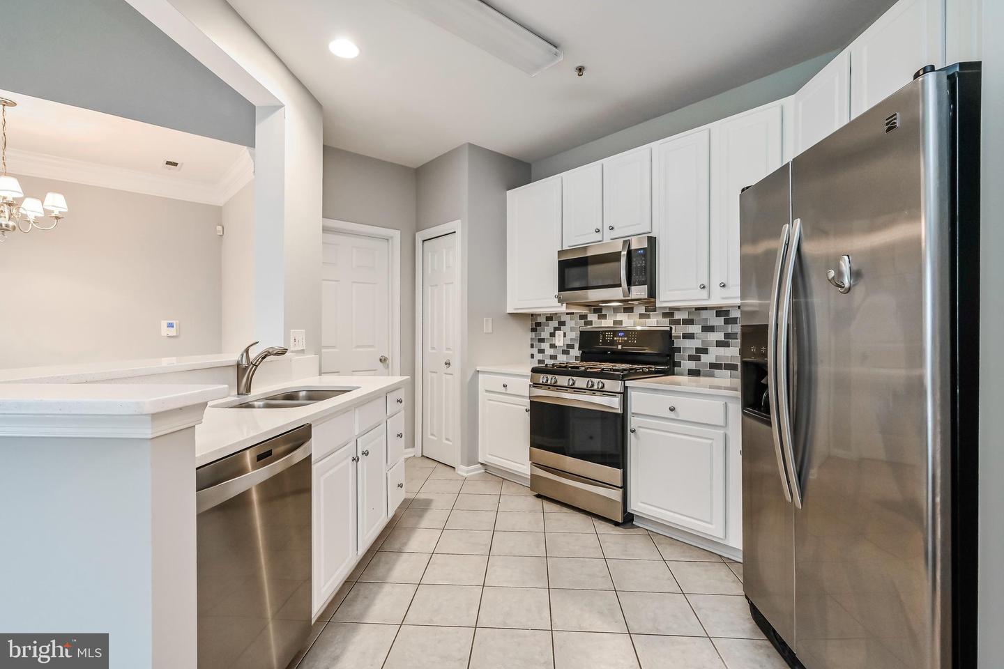 4359 Wilson Valley Dr #401